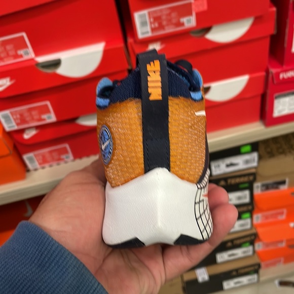 Nike Zoom Fly 4 - Picture 4 of 6